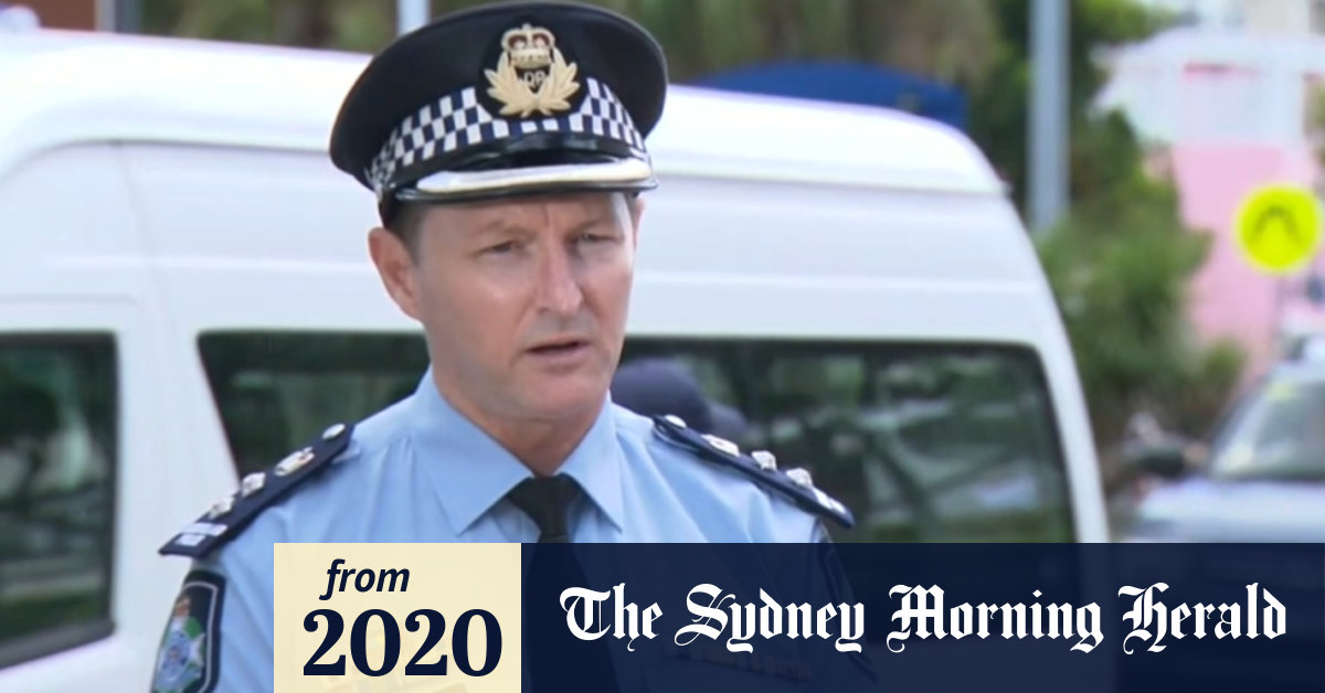 Video Coronavirus Police cop abuse from angry drivers at border